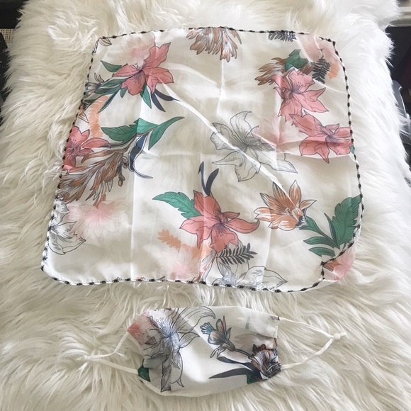 Face mask and scarf set - Picture 4 of 7